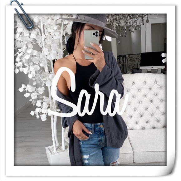 Tops - RESERVED EKATTIRE🛒 4 Tops - RESERVED EKATTIRE🛒 4